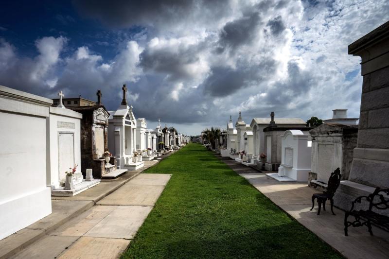 Stoneagis - Before You Put Headstone On Grave Read This Article 