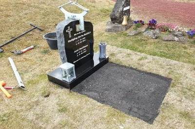 Before You Put Headstone On Grave Read This Article