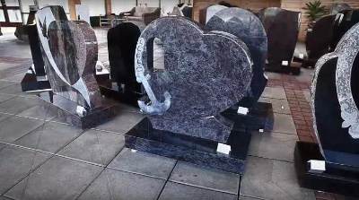 Tips to Clean Headstone